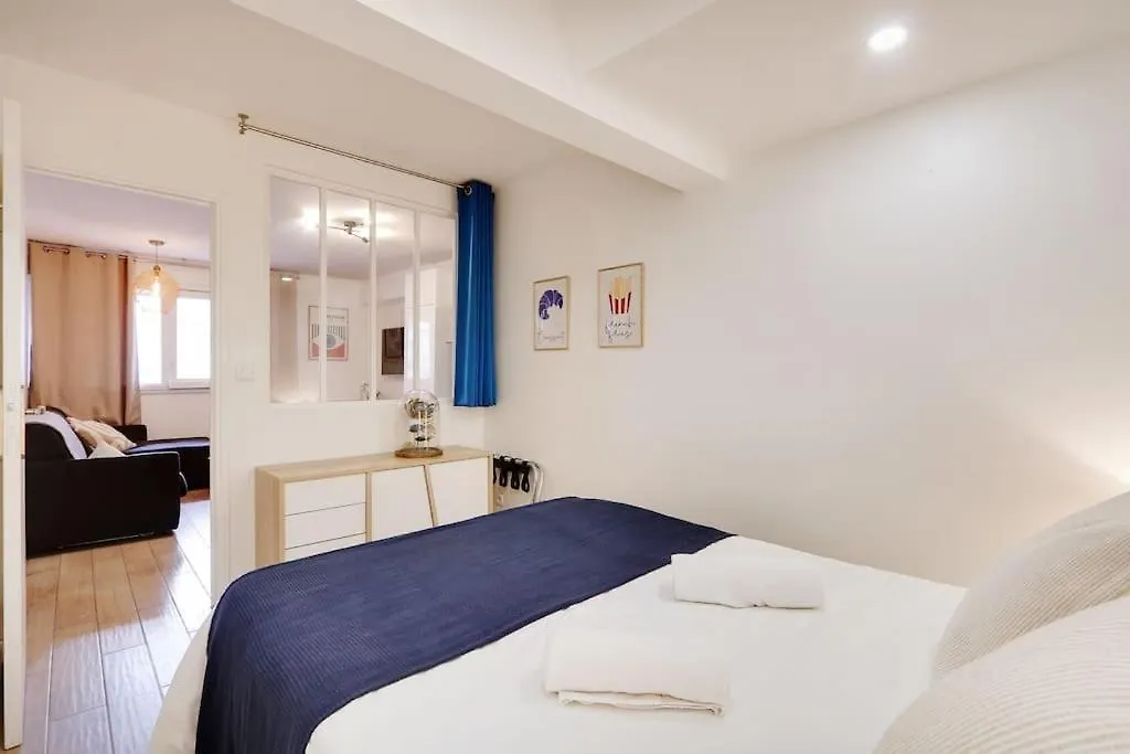 Charming Flat - Pere Lachaise Paris 0*,  France